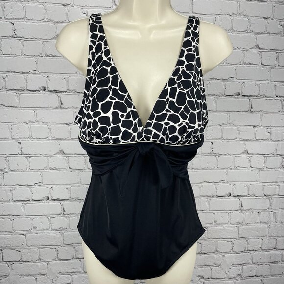 It Figures! Black Tummy Thinner Padded Full Coverage One Piece Swimsuit Size 14 - Picture 1 of 9